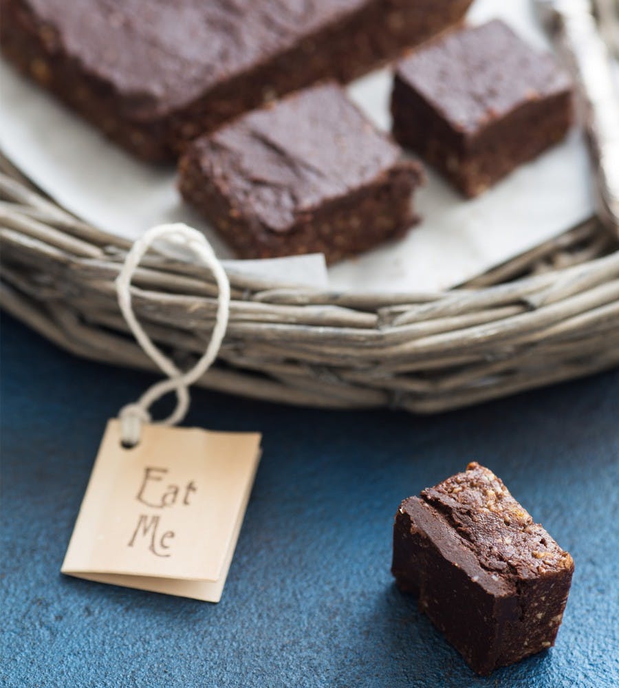 Dark Chocolate, Kakadu Plum & Tahini Fudge