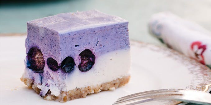 Bare-Blends-Blueberry-Cardamom-Raw-Vegan-Cheesecake.jpg