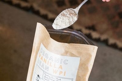 vanilla-whey-protein-isolate-powder.jpg