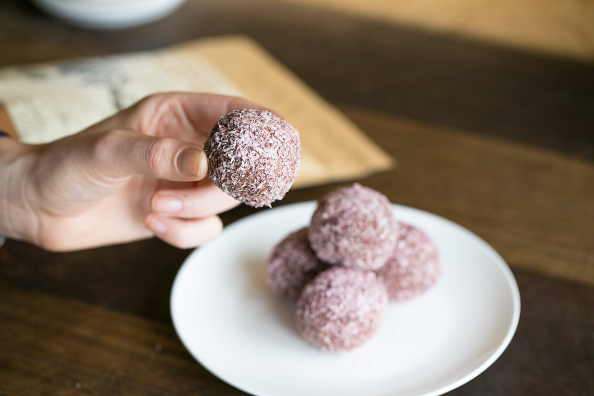 Cacao Brownie Balls