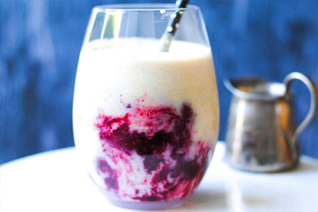 Peanut Butter Berry Smoothie