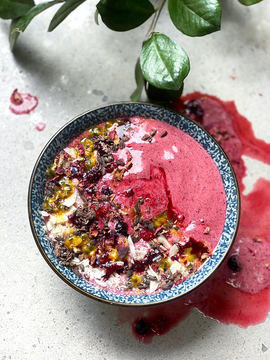 exercise recovery smoothie bowl