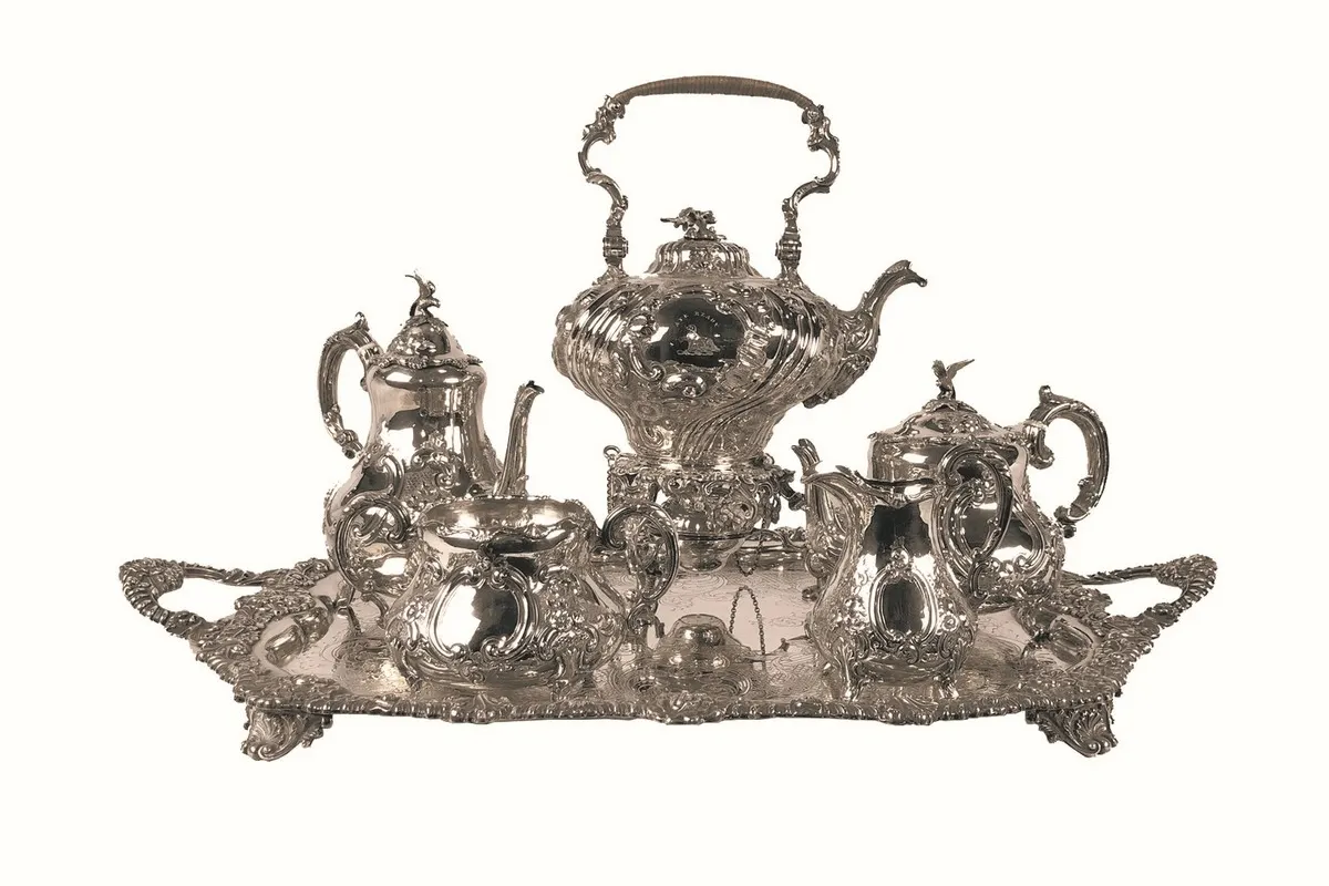 Piezas de la antigua joyería Freccero en Zorrilla Subastas