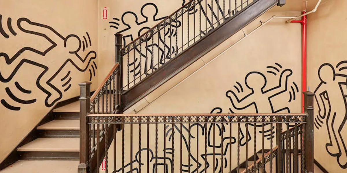 KEITH HARING. Mural en Grace House (c. 1983/1984). Imagen vía: Bonhams
