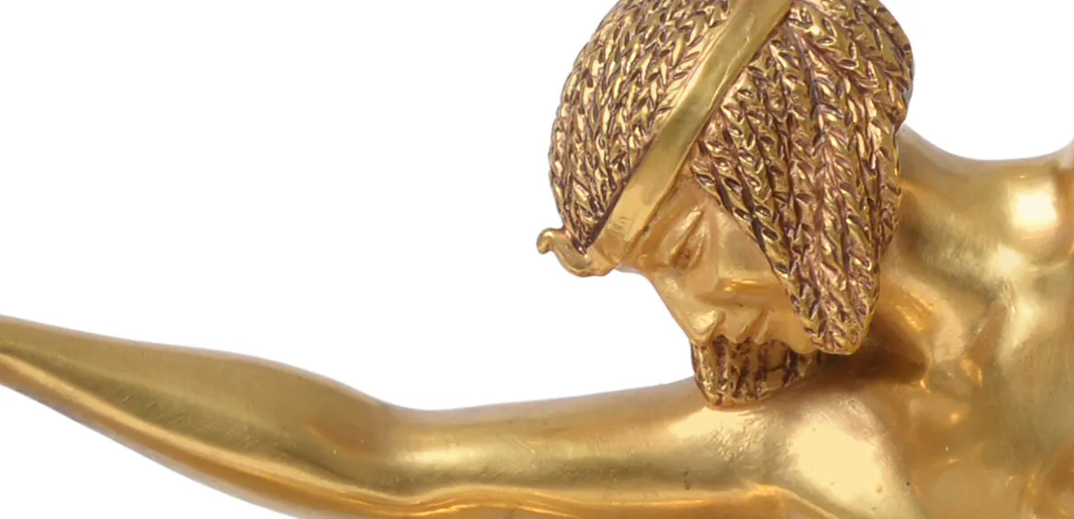 Claire Jeanne Roberte Colignet, Isis, étude de nu en bronze doré (détail), image © Cheffins
