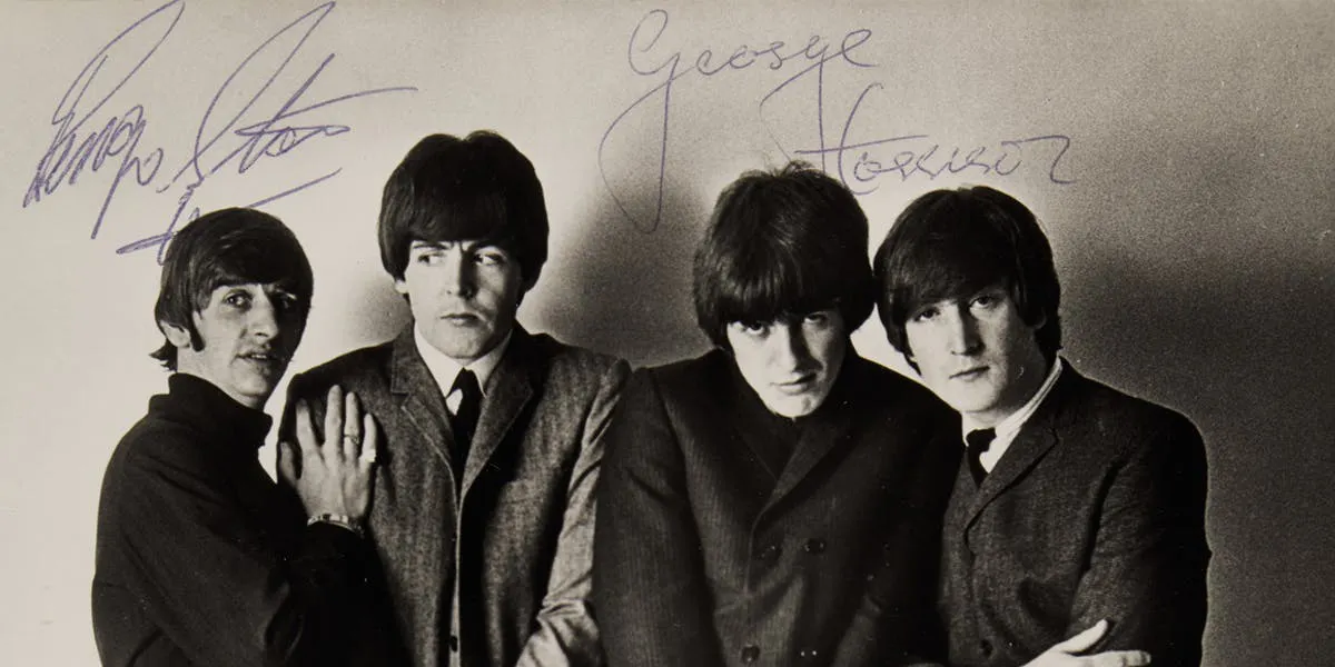 Der erste Vertrag der Beatles bei Sotheby's versteigert