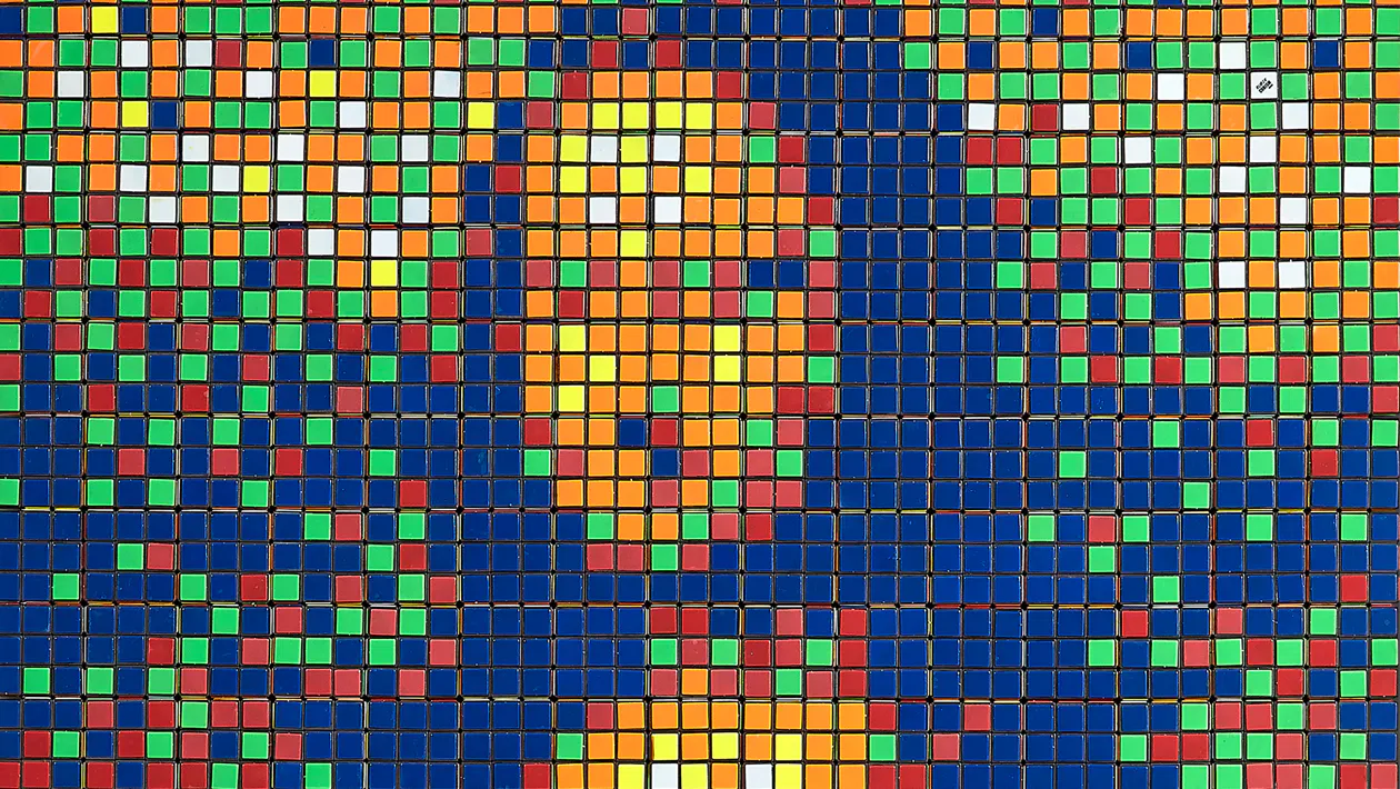 Invader (1969-), Rubik Mona Lisa (detail), 2005, Rubik’s Cube assemblage, 136.5 x 93 x 7 cm. Image: Artcurial.