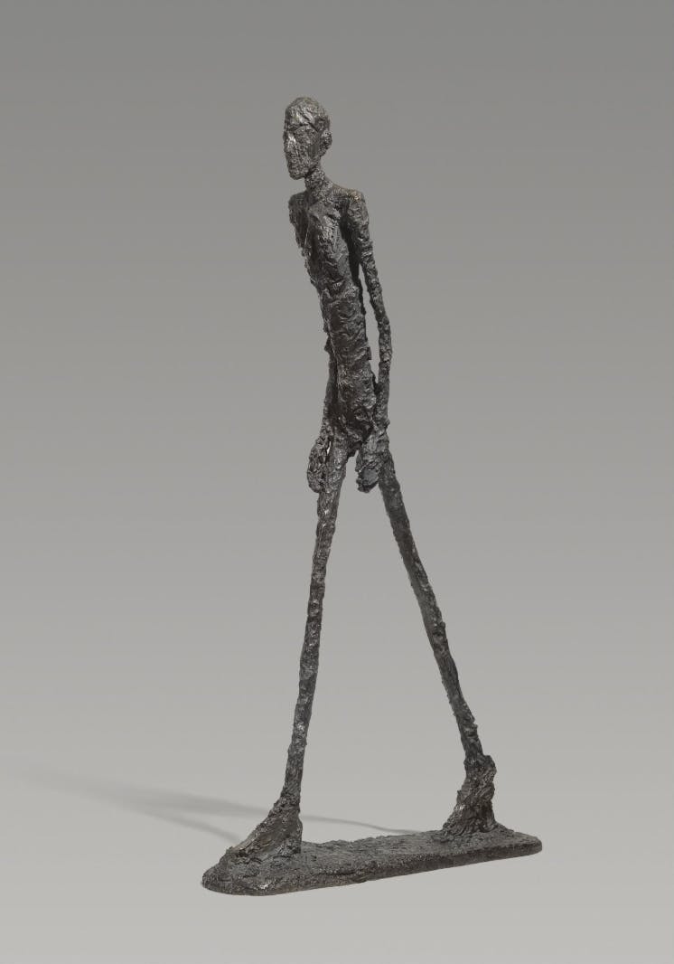 Alberto Giacometti, L'Homme qui marche I, bronzo, numerato 2/6, edizione del 1961. L'opera è stata battuta da Sotheby's nel 2015 per 74.9 milioni di euro. Foto © Sotheby's