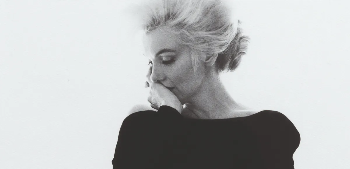 Bert Stern (1929 - 2013), ‘Marilyn Monroe, Black Dior Dress’, 1962, 48,3 cm x 33,2 cm. Foto: Sotheby’s