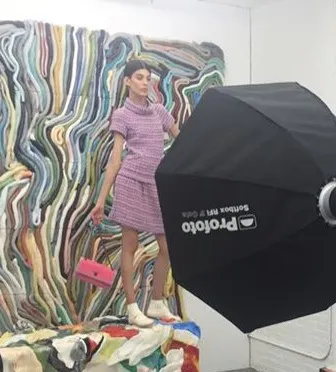 Harper's Bazaar plåtar Chanel i Matthias van Arkels studio