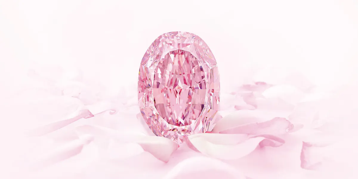 The Spirit of the Rose, a fancy vivid purple-pink diamond, is going to auction on 11 November at Sotheby’s. Photo: Sotheby’s 