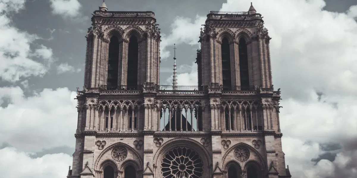 Façade de Notre-Dame. Photo de Priscilla Fraire (détail)
