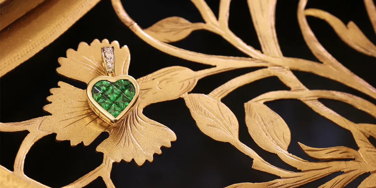 La vente de bijoux organisée par Sworders se tient en ligne jusqu’au 24 février, image © Sworders
