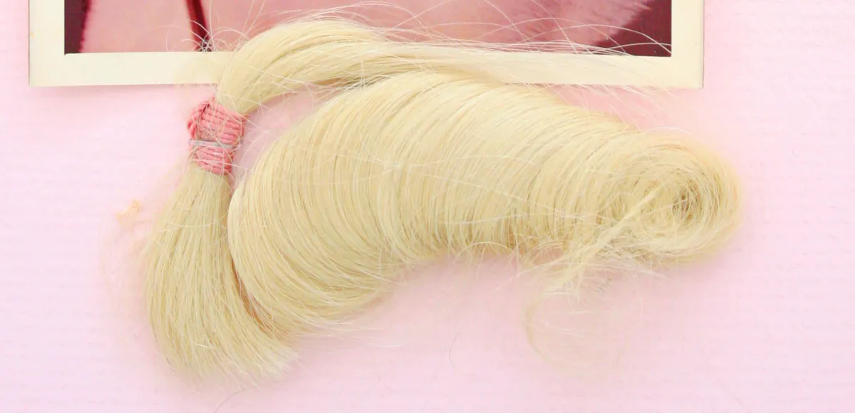 Marilyn Monroe, mèche de cheveux « Happy Birthday Mr President », image © Paul Fraser Collectibles