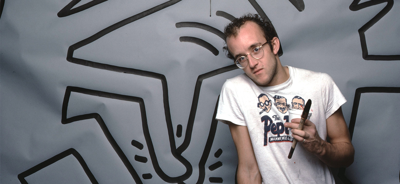 Konstnären Keith Haring (1958-1990), 1984. Två år tidigare hade Haring haft sin första galleriutställning. Foto © Jack Mitchell/Getty Images 