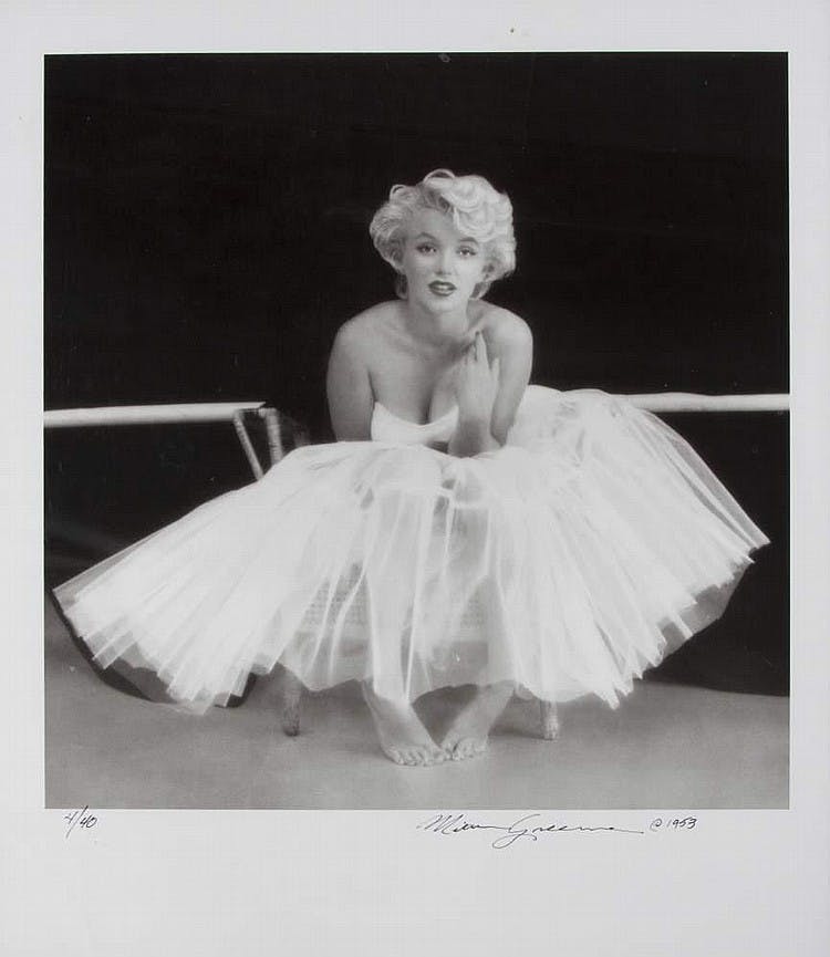“Marilyn Monroe, foto di Milton Greene”. Il tutù da ballerina portato per questo servizio fotografico non le andava bene. Nonostante questo, o forse proprio per questo, sono stati realizzati alcuni dei suoi scatti più famosi. Foto © Julien's Auctions