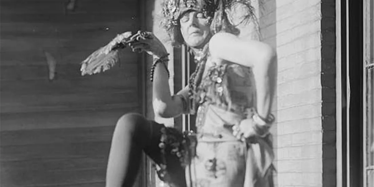 Elsa von Freytag-Loringhoven, 1910/20er Jahre. Foto gemeinfrei (Detail)