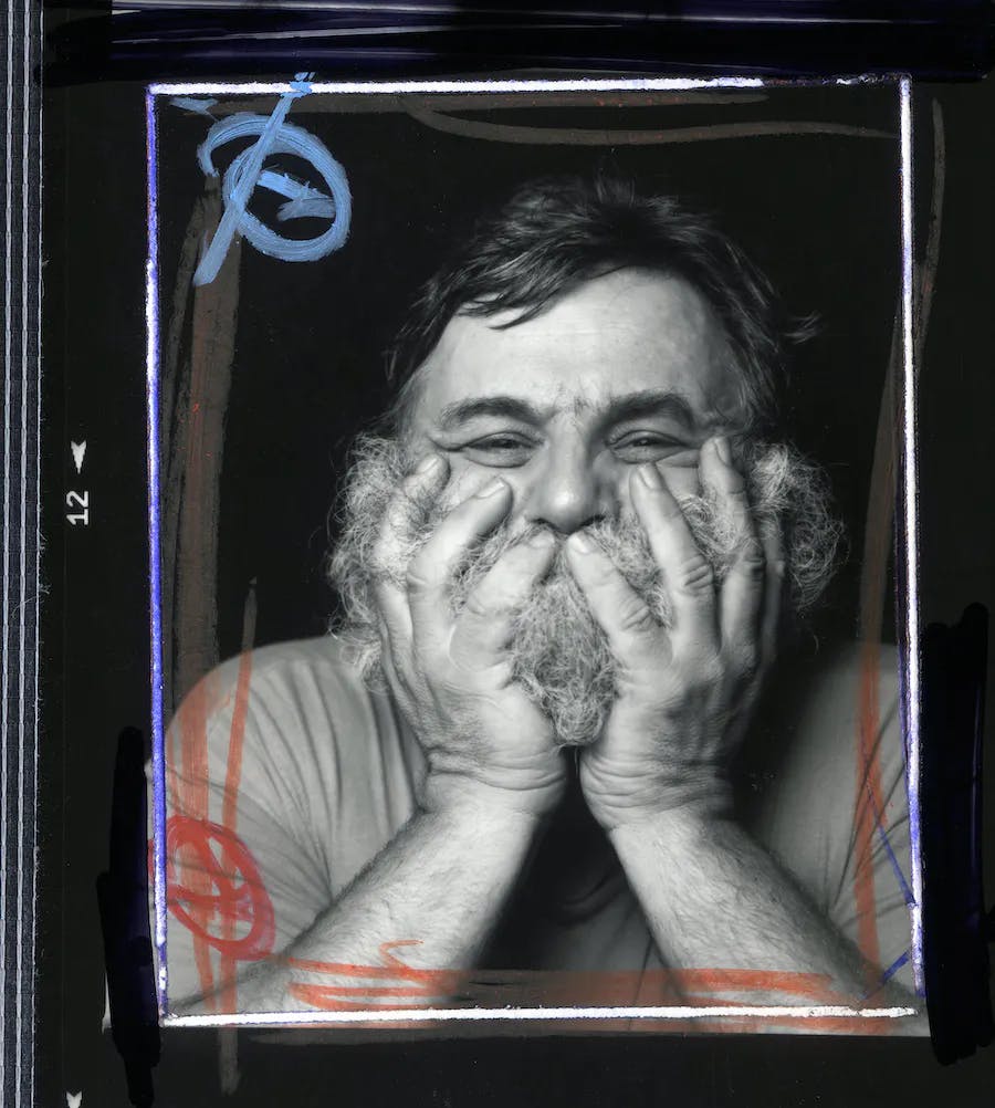 A.R. Penck portrayed by Oliver Mark, Nuremberg 1994. Photo © Oliver Mark (license CC BY-SA 4.0) via Wikimedia