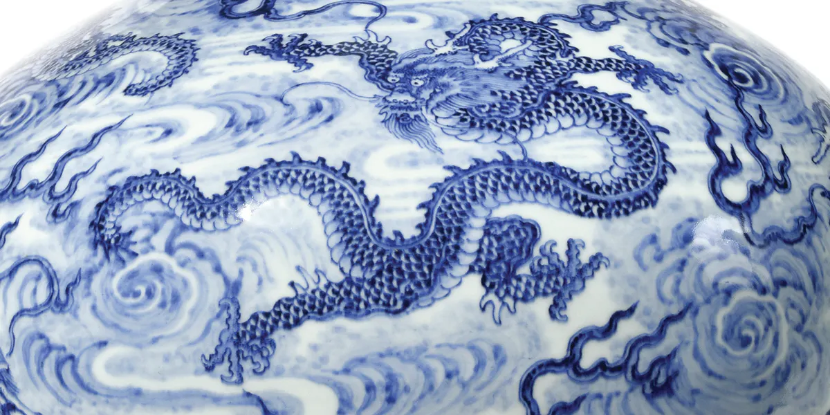 Stor kinesisk Tianqiuping-vas, H 54 cm, Ø 40 cm. Foto © Osenat (detalj)