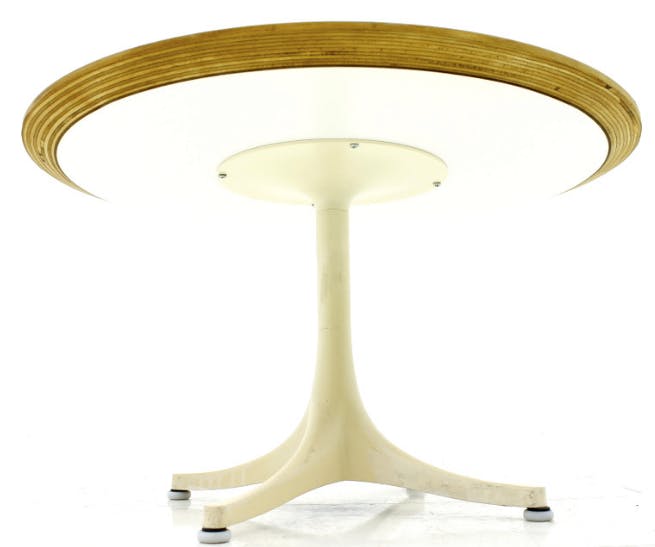 George Nelson, soffbord, modell 5254. För Herman Miller 1960. Till försäljning hos Inside Room. 