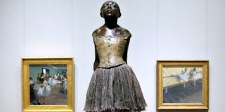Edgar Degas, 'La Petite danseuse de quatorze an', gjuten postumt 1922 från en skulptur modellerad c. 1879-80, brons. Foto public domain