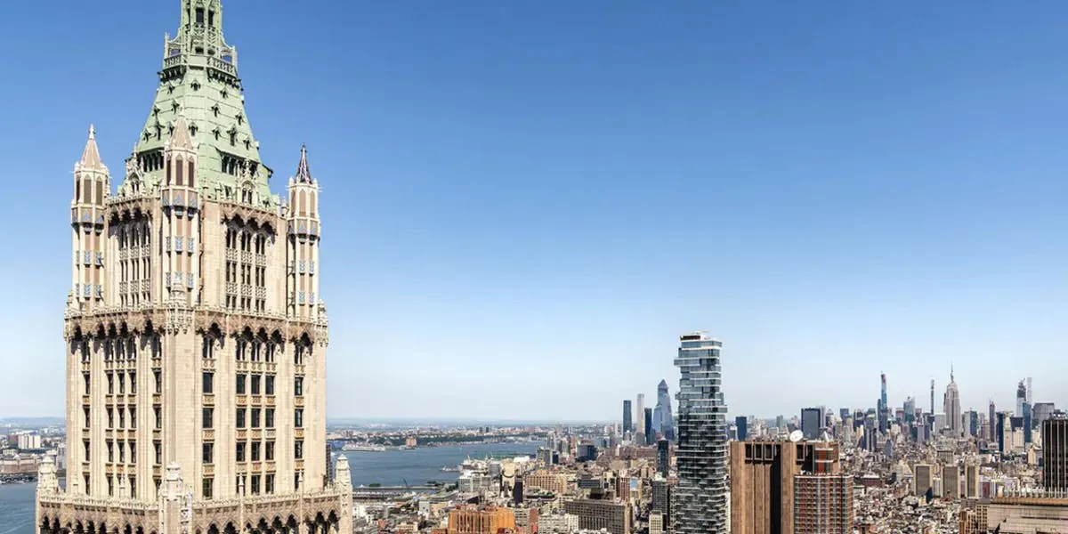 Dall'alto del Woolworth Building si può godere di una vista mozzafiato di New York City. Foto © Sotheby's International Realty (dettaglio)