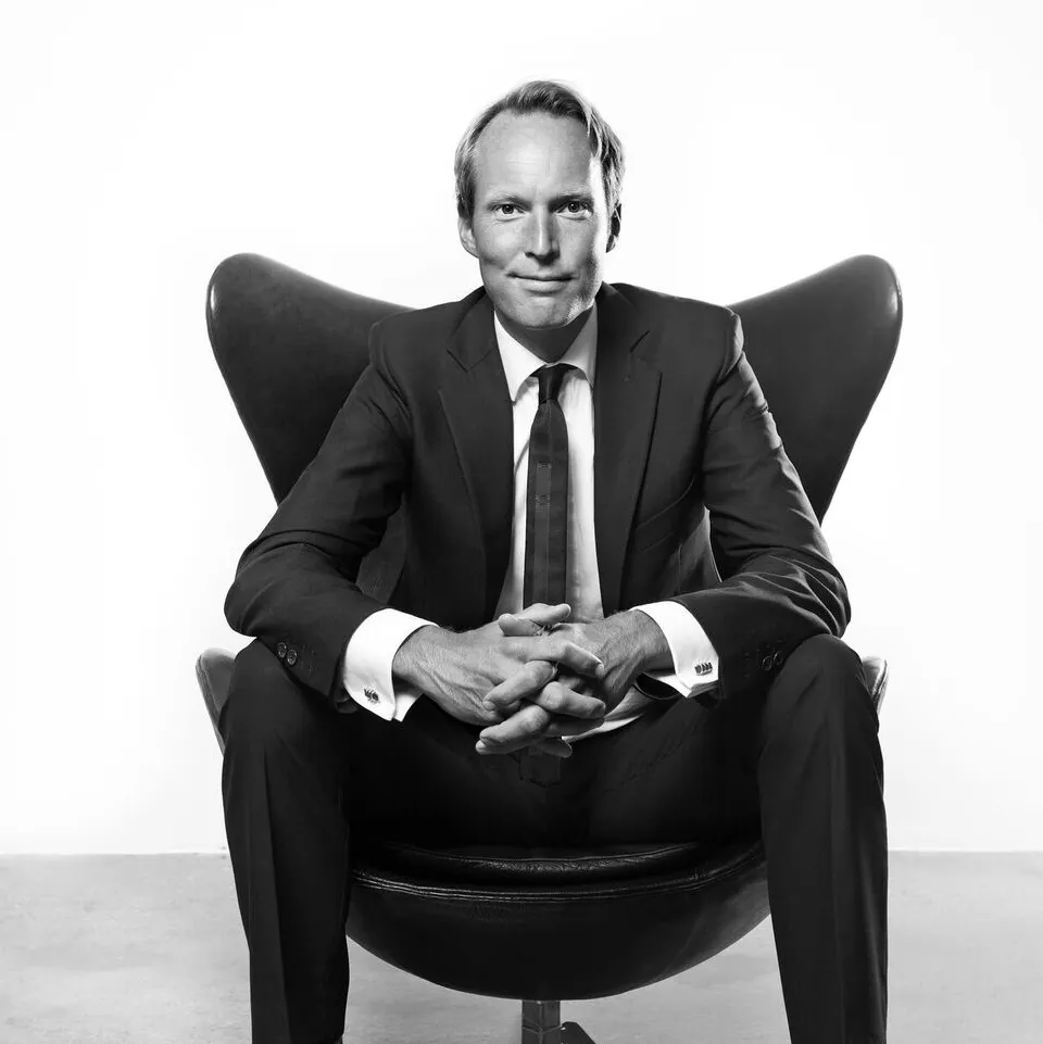 Pontus Silfverstolpe intervenant lors de l'Art Business Conference