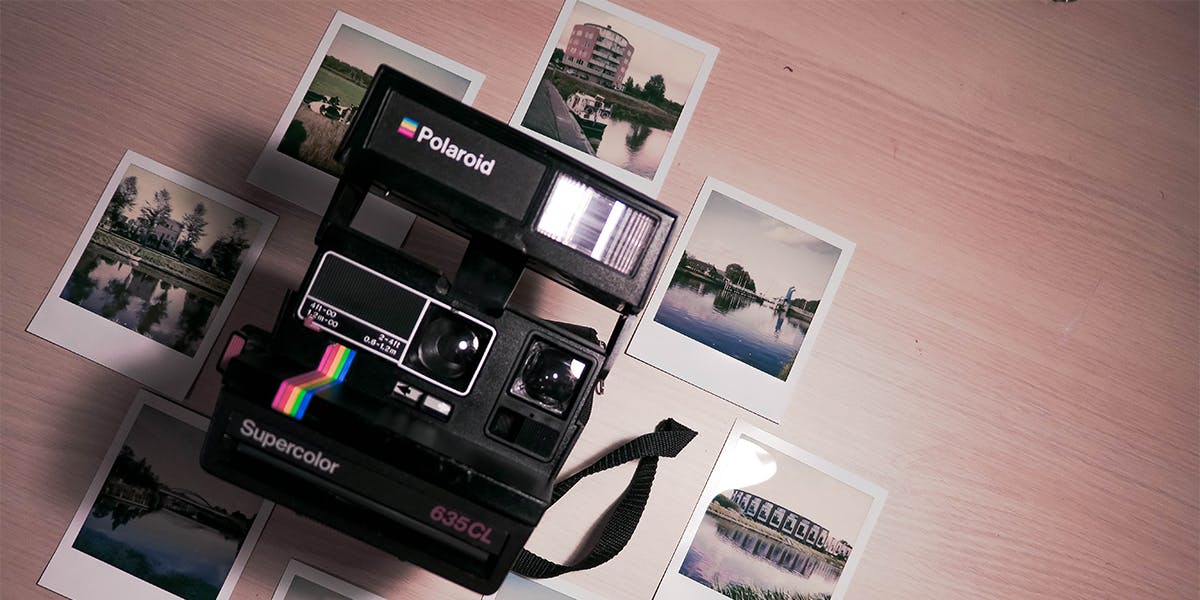 Ritorna la Polaroid ed il fascino vintage del punta e scatta - BibLus