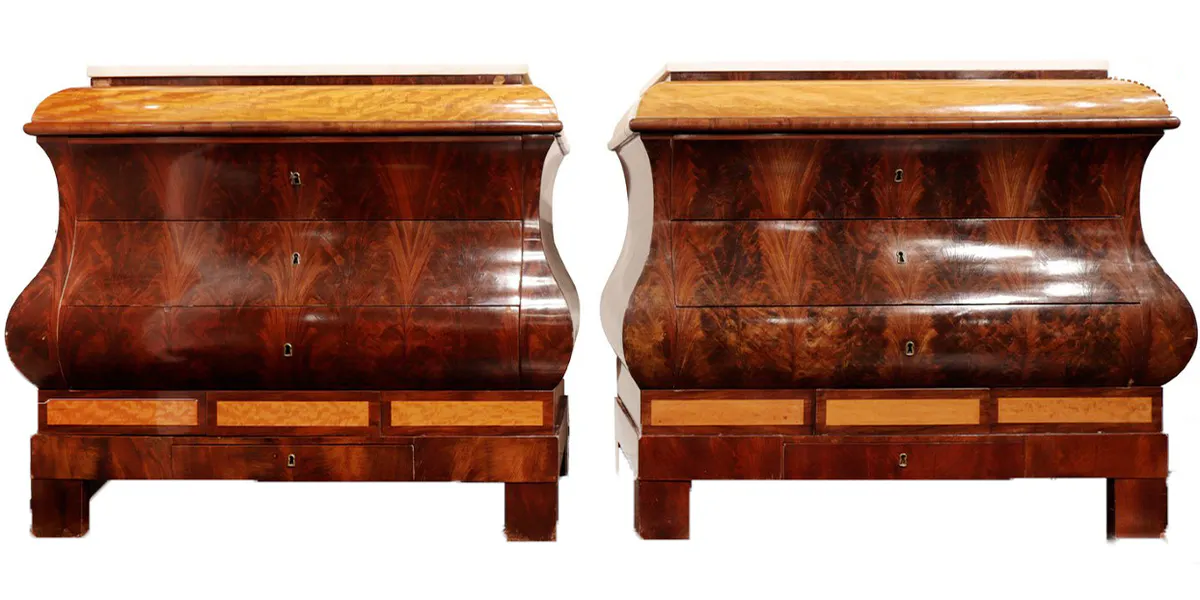 Ett par kommoder, 'commode bombé', 1800-talets första hälft, mahogny, sidenträ och vit marmor, 114  x 132 x 66 cm. Foto: Lots Road Auctions