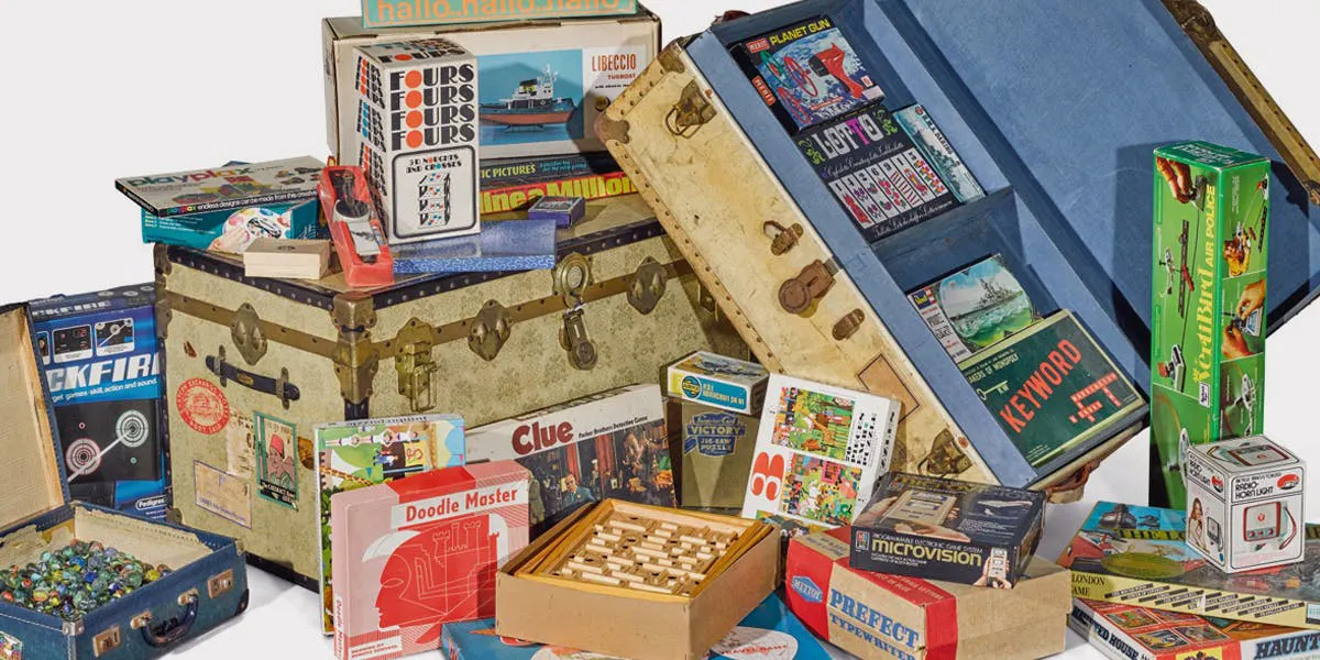 Zwei Überseekoffer mit Vintage-Spielen, 3. Viertel 20. Jh. Foto © Sotheby’s