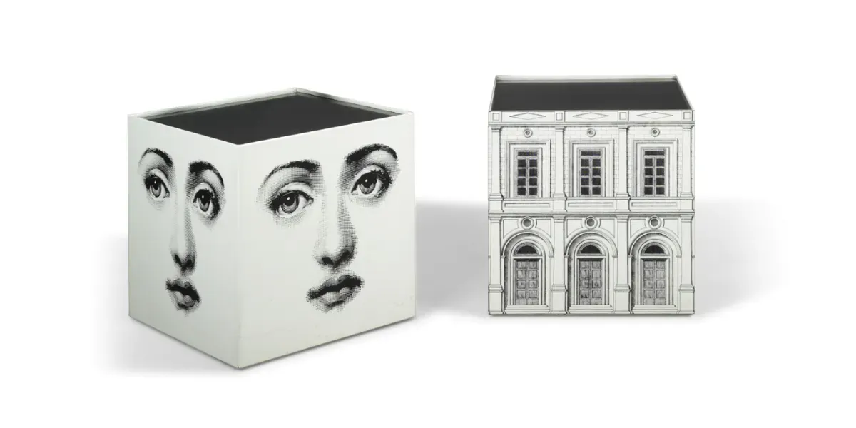 Piero Fornasetti, tables cubiques « Viso » et « Architettura », 1956. Photo © Christie's