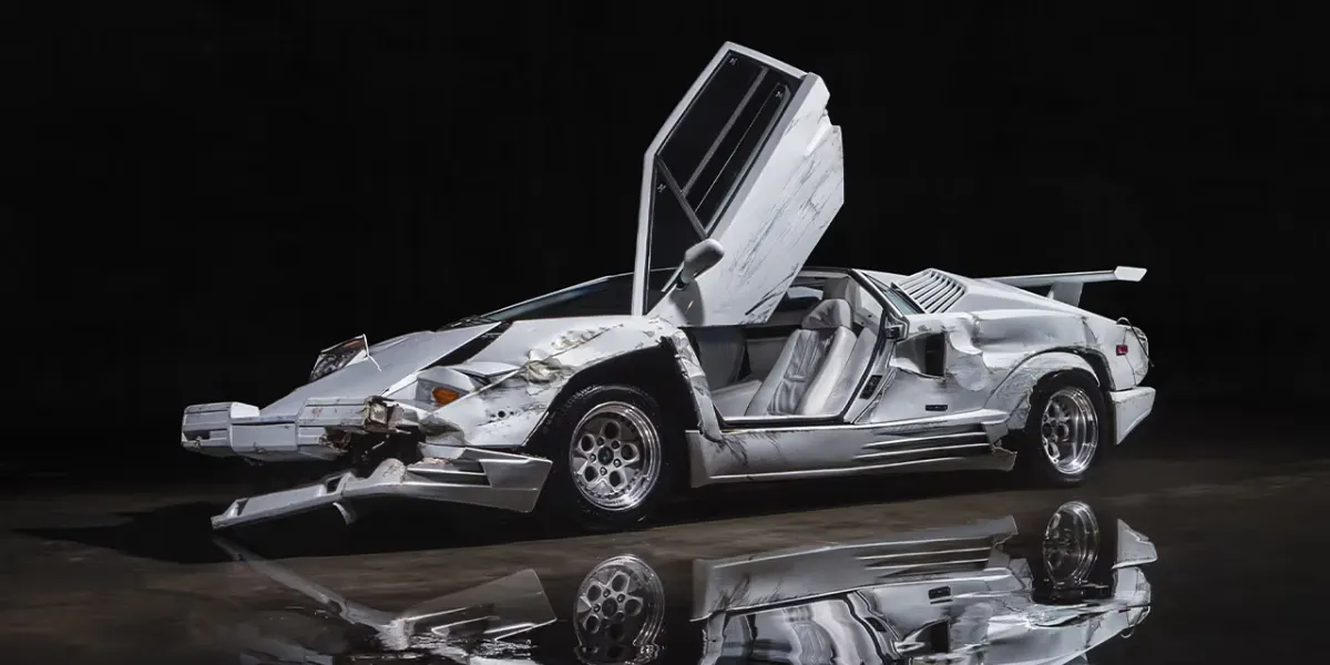 La Lamborghini Countach 25 Anniversario del 1989, distrutta, utilizzata in The Wolf of Wall Street. Foto © Bonhams