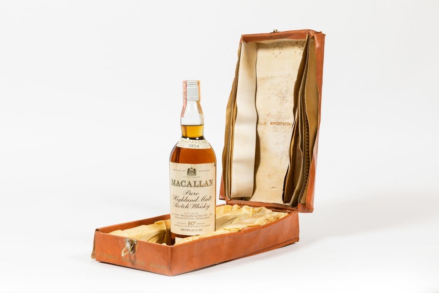 Macallan, Pure Highland Malt Scotch Whisky. Estimate: €2,300-2,800. Photo © Cambi