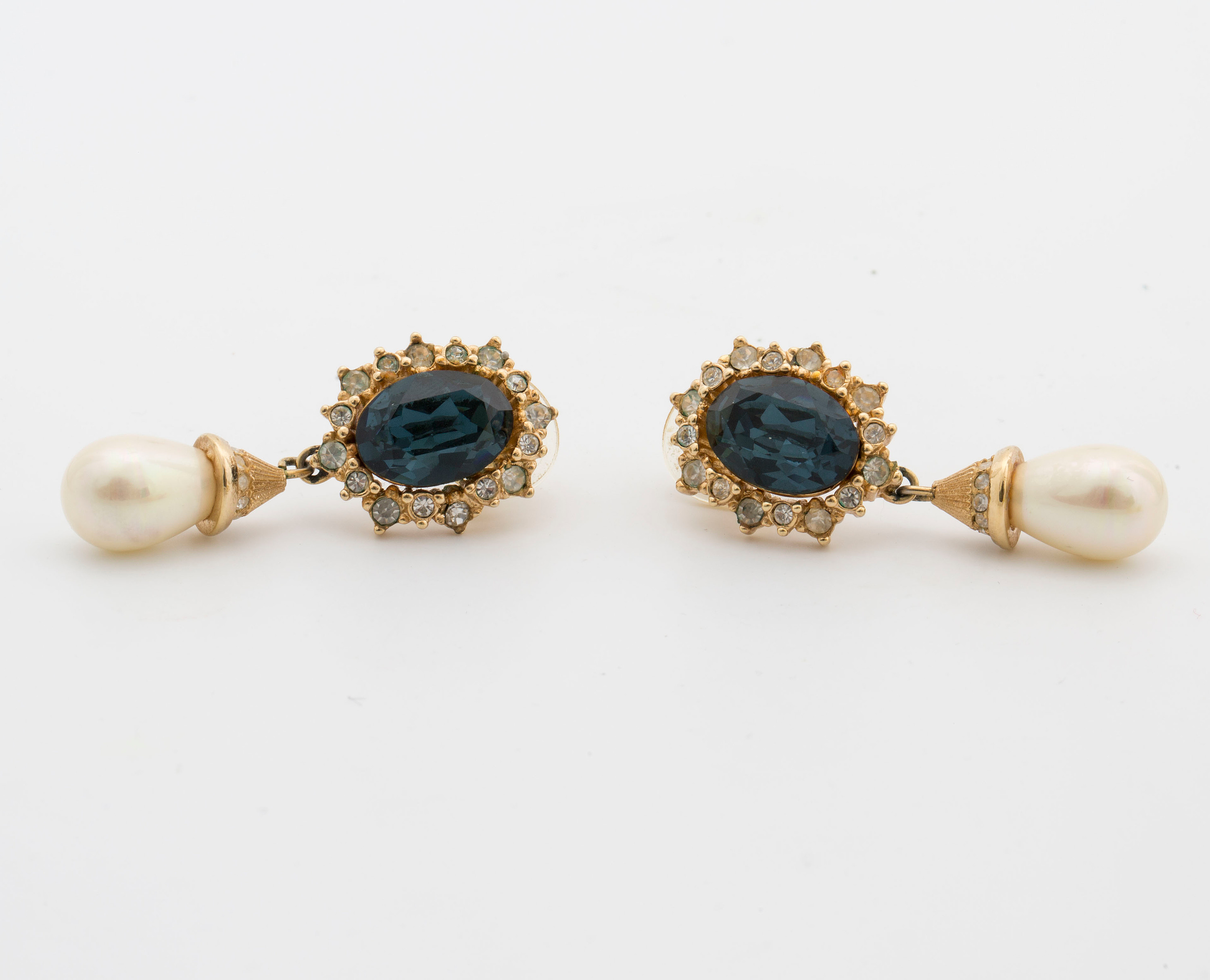 Top 20+ who buys costume jewelry in my area 1 Vintage Costume Jewelry: Where to Begin
