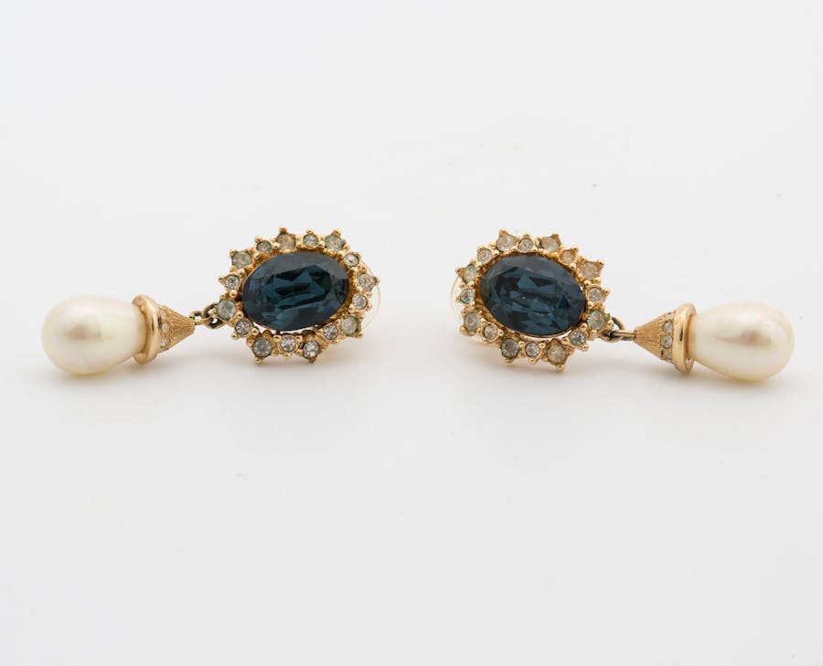 Vintage Costume Jewelry: Where to Begin