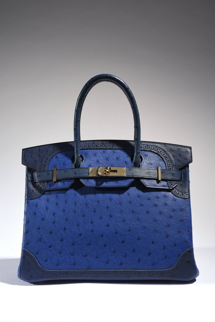 Hermès, exceptional “Birkin Ghillies” bag 30 cm Iris Blue, Malta Blue and Sapphire Blue, limited edition, 2014, image © HVMC