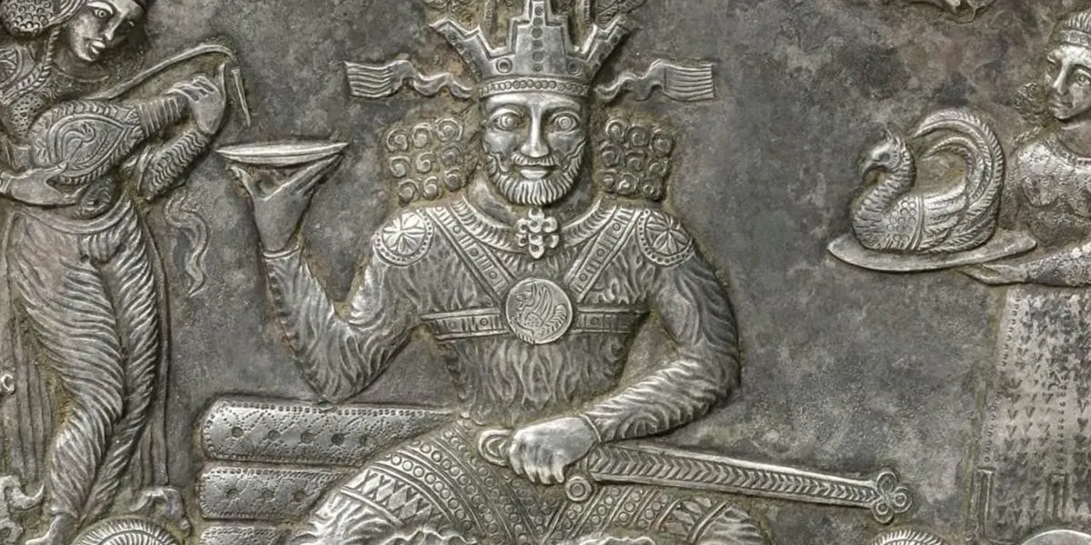 Silverskål, sena sasanidiska epoken, sent 500-tal - tidigt 600-tal (detalj). Foto © Hermann Historica
