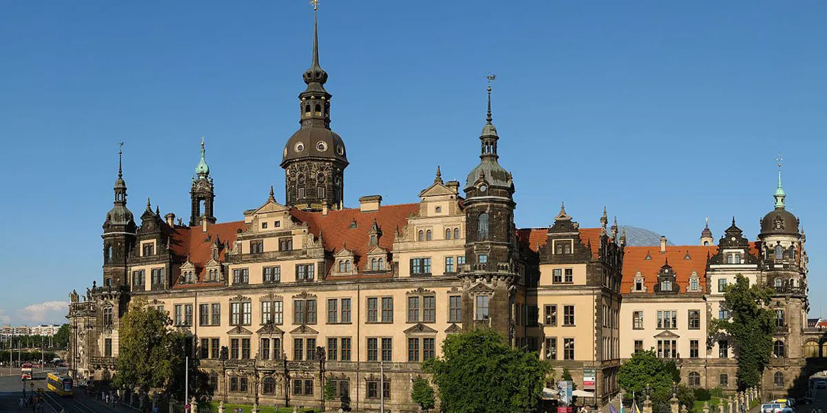 The Dresden Castle, residence of Saxony, which houses the “Green Vault”, image © Kolossos / Creative Commons CC-BY-SA-3.0