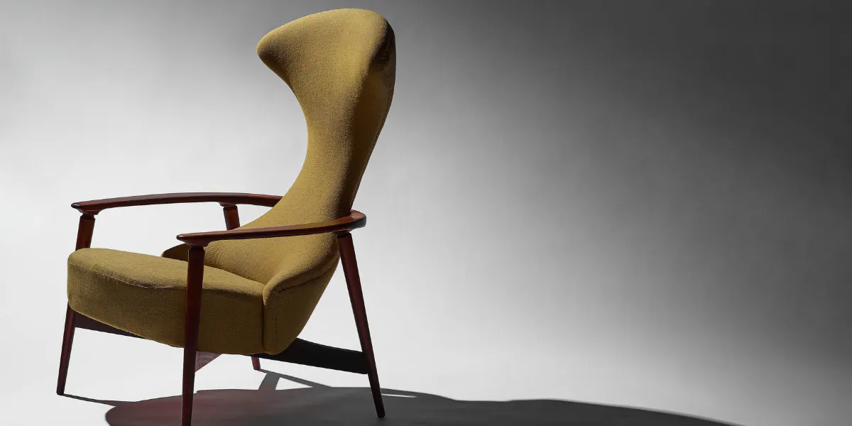 La poltrona 'Cavelli' di Bengt Ruda è stata progettata per Ikea nel 1958-1959. La poltrona ha stabilito un nuovo record mondiale in occasione della vendita da Bukowskis il 17 maggio. Foto © Bukowskis (particolare)