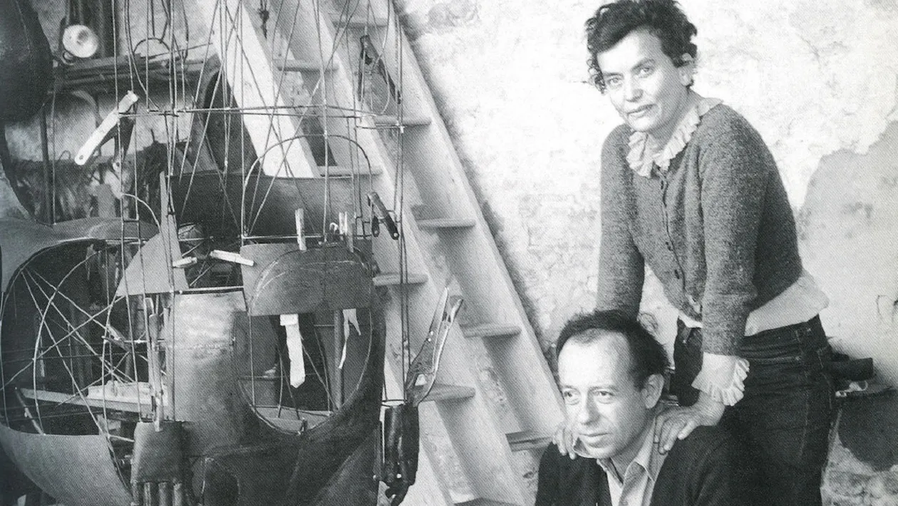 François-Xavier y Claude Lalanne en su estudio (detalle). Imagen vía: © Claude Lalanne. Ben Brown Fine Arts.