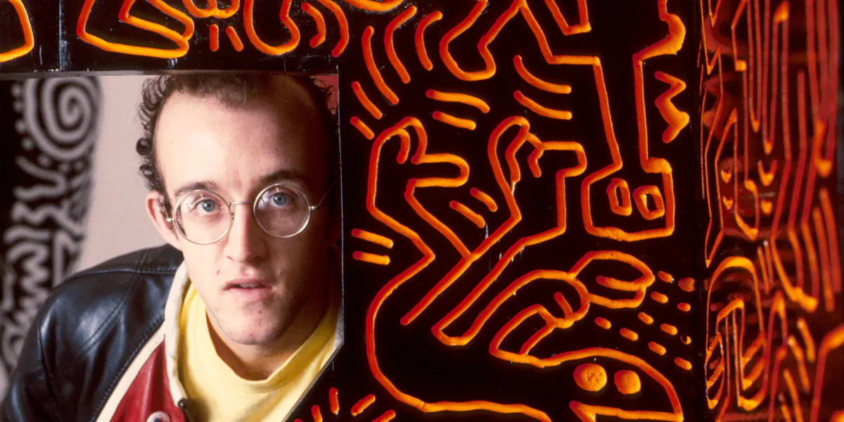Le peintre Keith Haring dans son atelier à New York. (Photo par Paulo Fridman/Corbis via Getty Images) (détail)