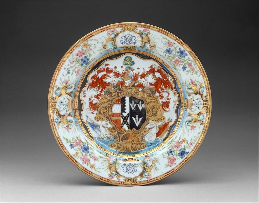 A Chinese Armorial plate, for the British market, Qing dynasty, Qianlong, manufactured circa 1739-43. Image © The Metropolitan Museum of Art 