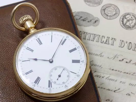 Denna Patek Philippe i guld såldes på Expertisez.com via Barnebys värderingstjänst. 