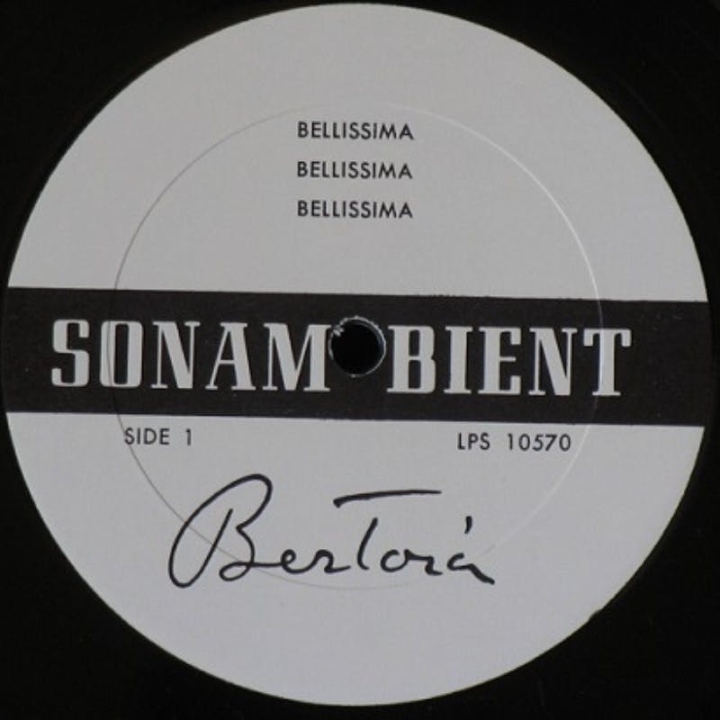 Sonambient by Harry Bertoia (record label showing Bertoias's signature). By Os2014 - Own work, CC BY-SA 3.0