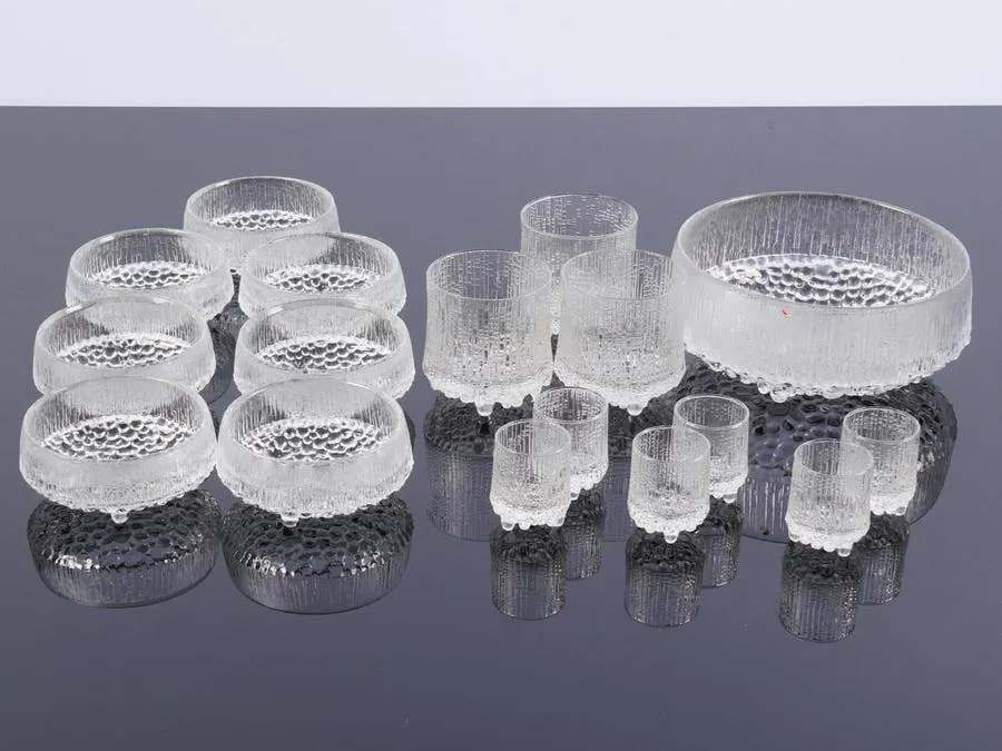 Tapio Wirkkala (1915-1985), glassware, ‘Ultima Thule’, Iittala. Photo © Helander Auktioner