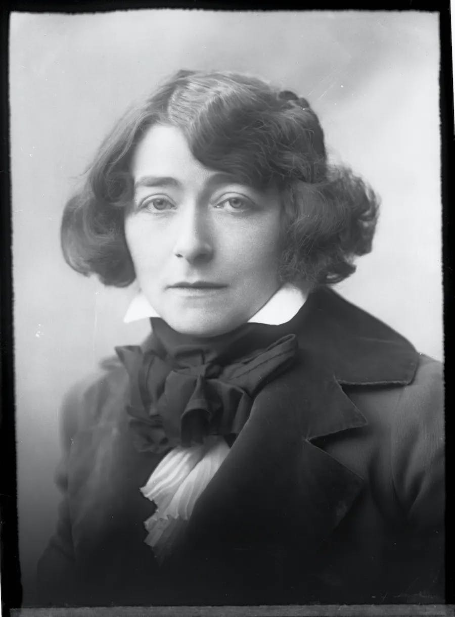 Irish architect and designer Eileen Gray (1878-1976), October 23, 1914. Photo by George C. Beresford/Hulton Archive/Getty Images
