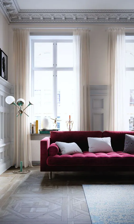 Mjukt puderrosa väggar med unika designpjäser är två heta trender i höst. Bild: roveconcepts.com 