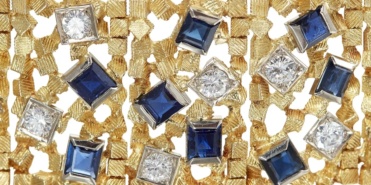 A sapphire and diamond set bracelet (DETAIL), mark of John Donald, London, 1968. Image via Lyon & Turnbull.