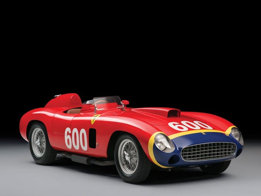1956 Ferrari 290 MM av Scaglietti som såldes för 28 050 000 dollar år 2013. Foto © RM Sotheby's