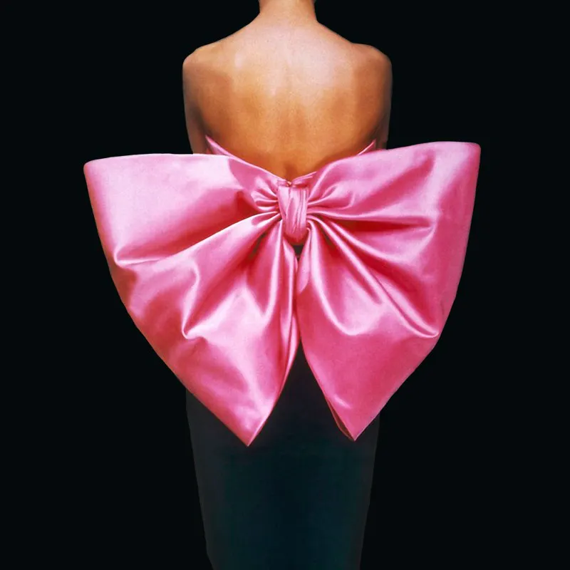 YVES SAINT LAURENT